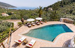 Epidavros Villas - Voukamvilia Retreat w Pool