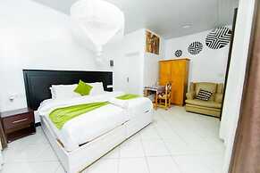 Inzozi Africa House B&B