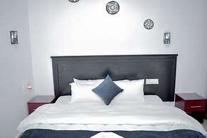 Inzozi Africa House B&B