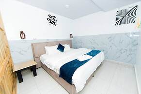 Inzozi Africa House B&B