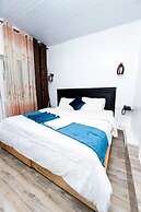 Inzozi Africa House B&B