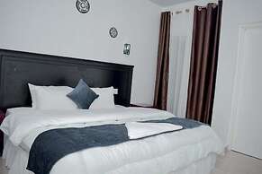 Inzozi Africa House B&B