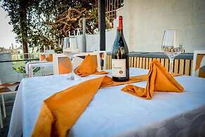 Inzozi Africa House B&B