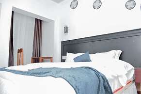 Inzozi Africa House B&B
