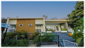Inzozi Africa House B&B