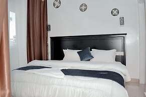 Inzozi Africa House B&B