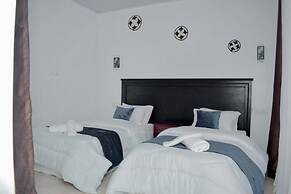 Inzozi Africa House B&B