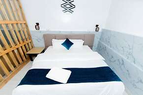 Inzozi Africa House B&B