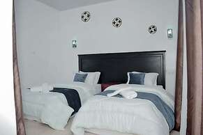 Inzozi Africa House B&B