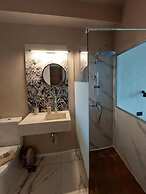 Chavalon Apartments