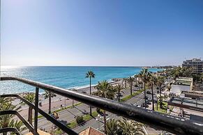 Air-conditioned Seafront Apartment - Nice
