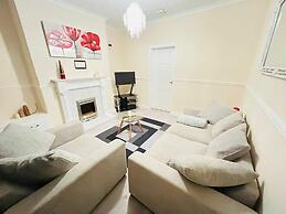 Pets - Parking - Patio - Wifi - Sleeps 4