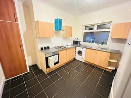 Pets - Parking - Patio - Wifi - Sleeps 4