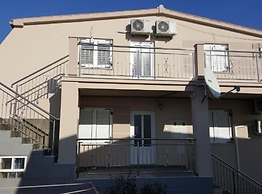 Americana Karlobag Apartments