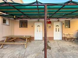 Americana Karlobag Apartments
