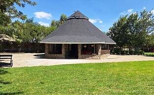 Kiserian Cottage With Gazebo Garden Grill - 2343