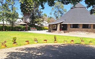 Kiserian Cottage With Gazebo Garden Grill - 2343