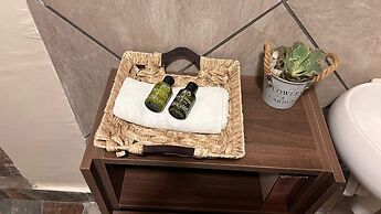 Kiserian Cottage With Gazebo Garden Grill - 2343