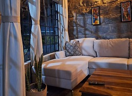 Kiserian Cottage With Gazebo Garden Grill - 2343