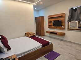 Rudra Guest House