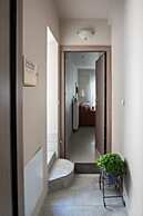 Central Spacious Athenian Penthouse Getaway
