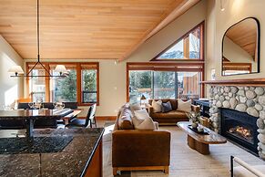 Harmony Chalet at Montebello