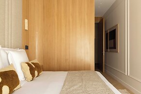 Luxury A/C Apt - 10p/4bdr - Arc de Triomphe