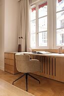 Luxury A/C Apt - 10p/4bdr - Arc de Triomphe