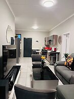 Happiness Retreat Stays-midrand