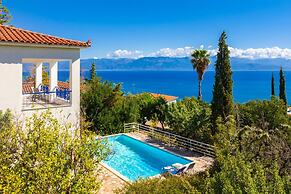 Villa Cleo With 3 Bedrooms and 2 Bathrooms