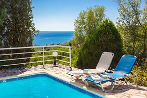 Villa Cleo With 3 Bedrooms and 2 Bathrooms