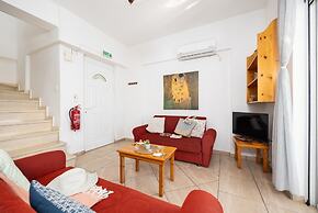 Villa Cleo With 3 Bedrooms and 2 Bathrooms