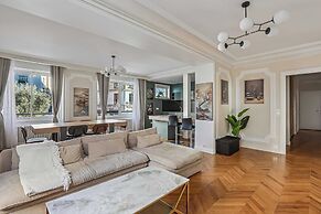Superb Haussmann-style apt - 2bdr/6p - Trocadero