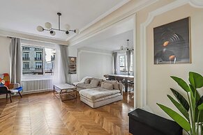 Superb Haussmann-style apt - 2bdr/6p - Trocadero