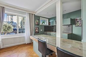 Superb Haussmann-style apt - 2bdr/6p - Trocadero