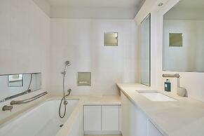 Luxurious AC Apartment Louvre Museum Saint Honore
