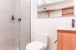 Metropolitan Living - 412b