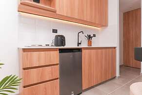 Metropolitan Living - 412b