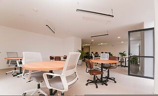 Metropolitan Living - 412b
