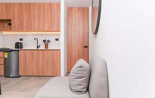 Metropolitan Living - 412b