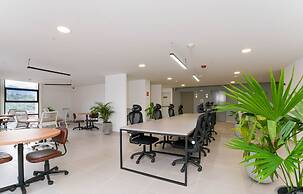 Metropolitan Living - 412b