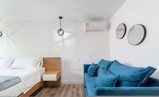Go Living Suites - 1205