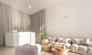 Metropolitan Living - 914