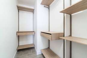 Go Living Suites - 607