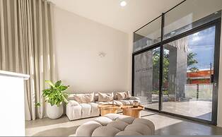Metropolitan Living - 915