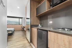 Go Living Suites - 1402