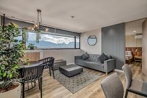 Go Living Suites - 801