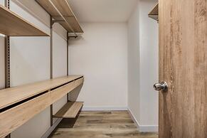 Go Living Suites - 801