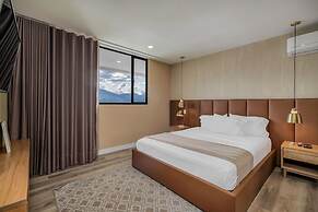 Go Living Suites - 801