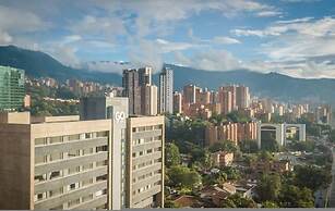 Go Living Suites - 801